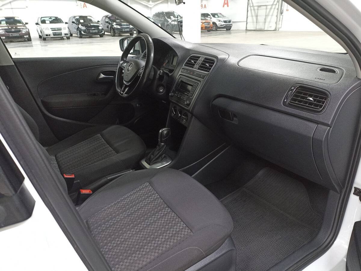 Volkswagen Polo б/у, 2018, Автоматическая. Фото: #10