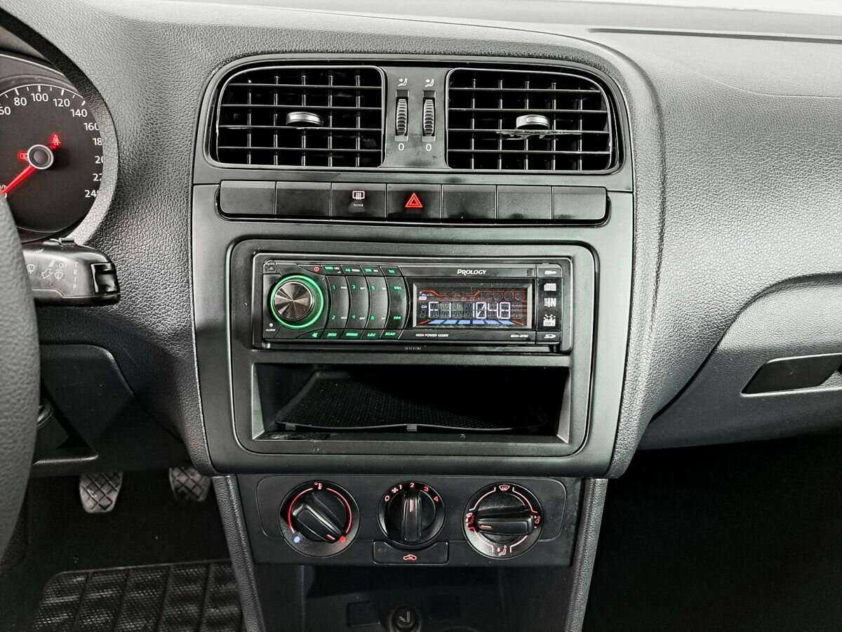 Volkswagen Polo б/у, 2014, Механическая. Фото: #11