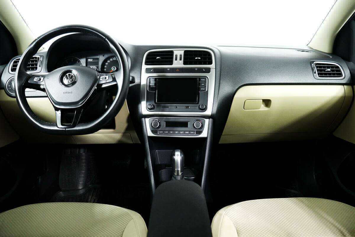 Volkswagen Polo б/у, 2018, Автоматическая. Фото: #10