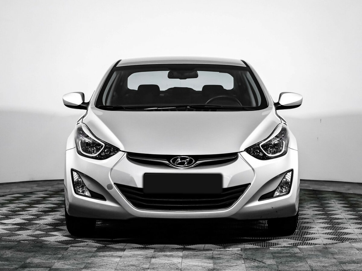 Hyundai Elantra б/у, 2015, Механическая. Фото: #1