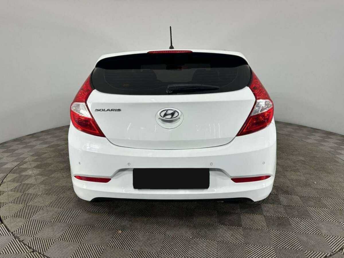 Hyundai Solaris б/у, 2016, Автоматическая. Фото: #2