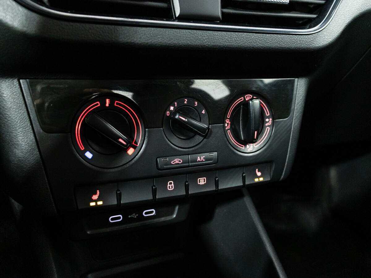 Volkswagen Polo б/у, 2021, Автоматическая. Фото: #15