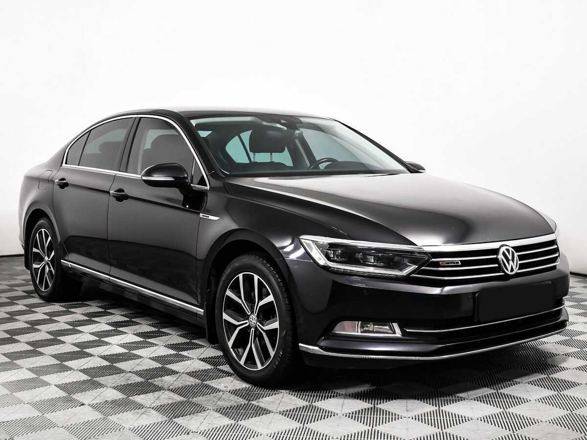 Volkswagen Passat б/у, 2018, Роботизированная. Фото: #2