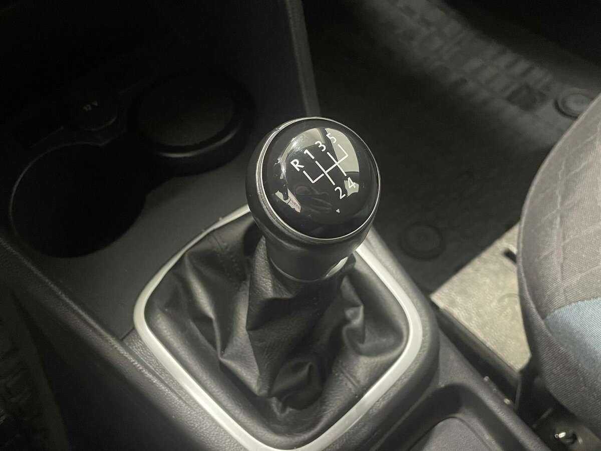 Volkswagen Polo б/у, 2020, Механическая. Фото: #6