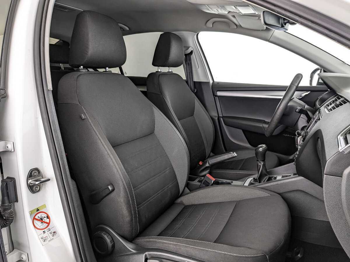 Skoda Octavia б/у, 2017, Механическая. Фото: #18