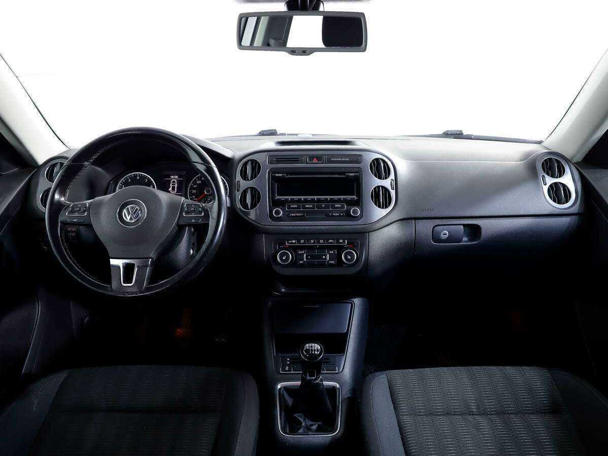 Volkswagen Tiguan б/у, 2012, Механическая. Фото: #8