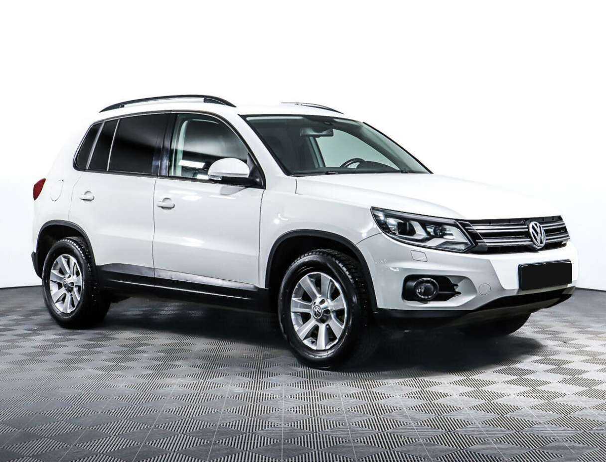 Volkswagen Tiguan б/у, 2013, Автоматическая. Фото: #2