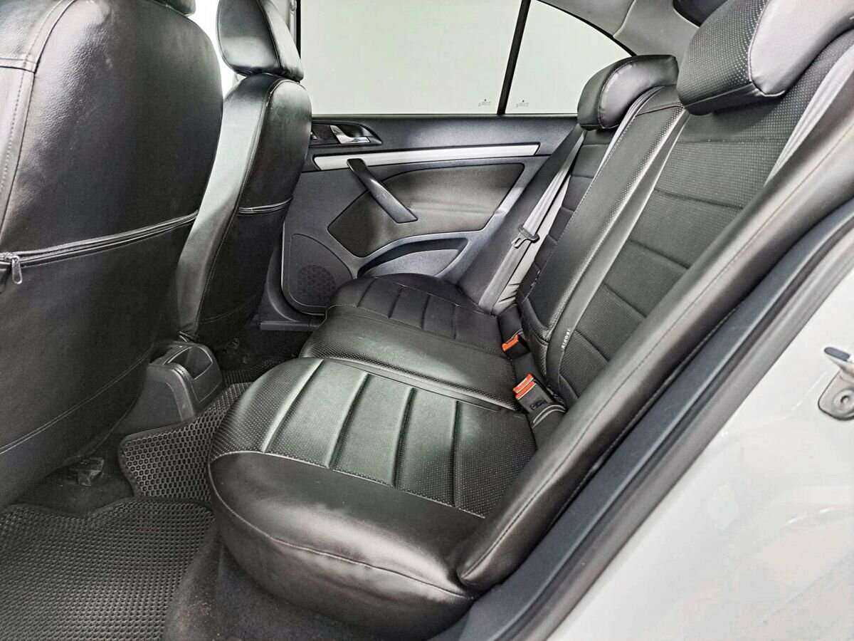 Skoda Octavia б/у, 2012, Механическая. Фото: #9