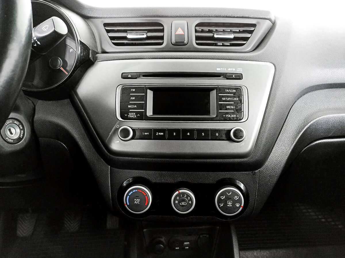 Kia Rio б/у, 2016, Механическая. Фото: #11
