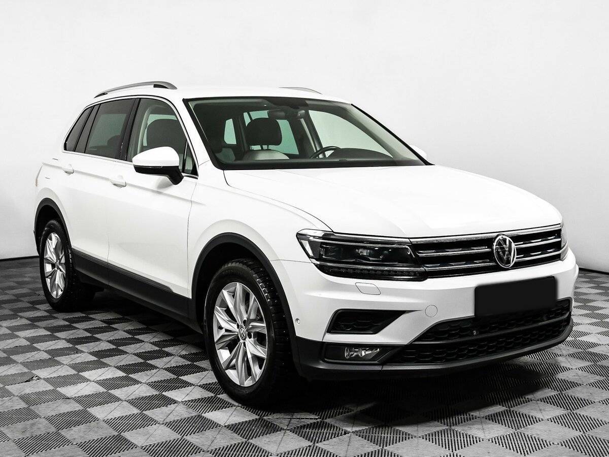Volkswagen Tiguan б/у, 2018, Роботизированная. Фото: #2