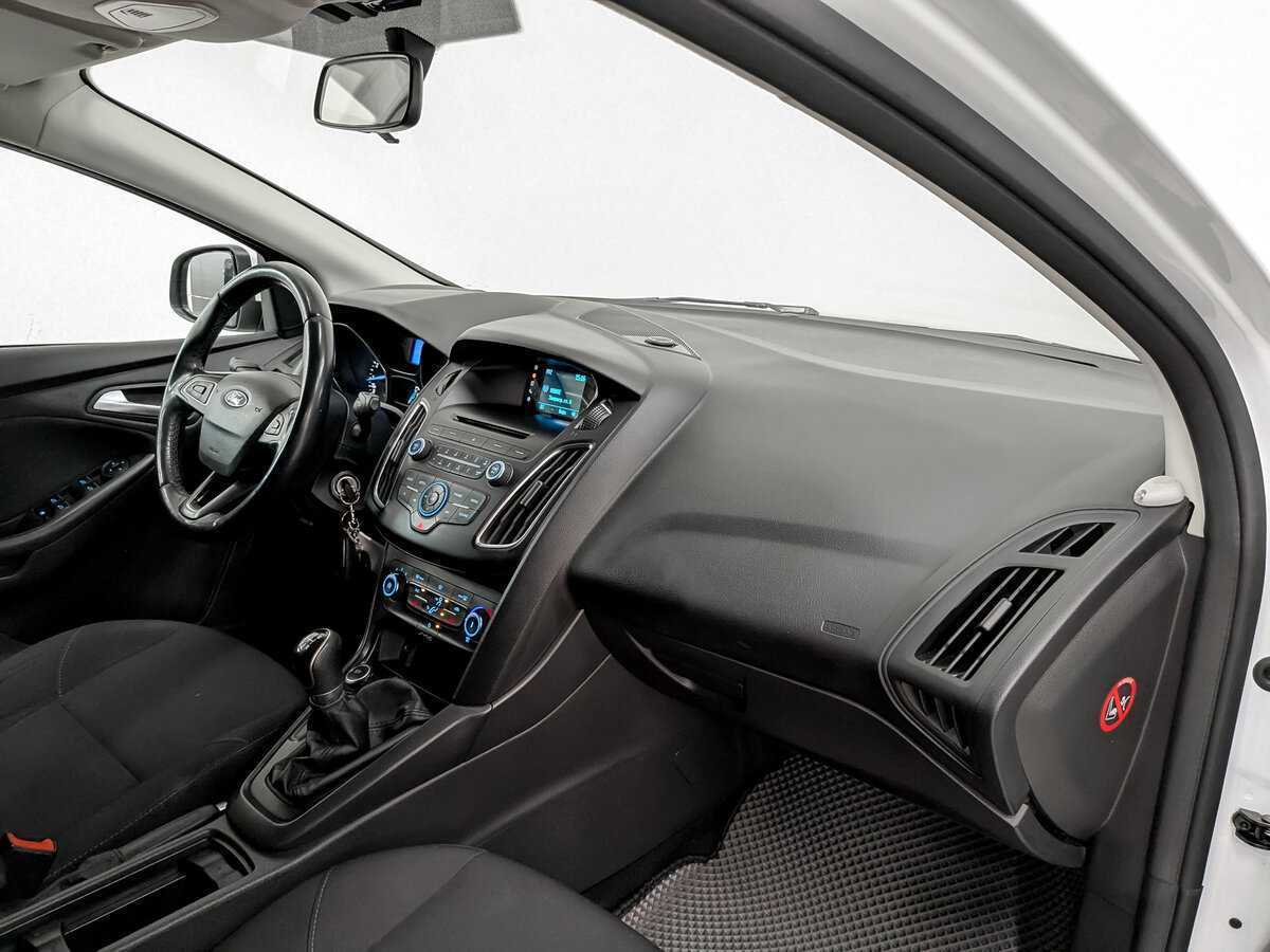 Ford Focus б/у, 2015, Механическая. Фото: #10