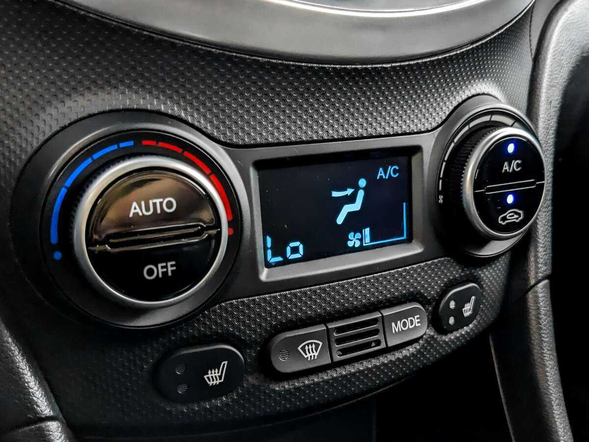 Hyundai Solaris б/у, 2016, Механическая. Фото: #20