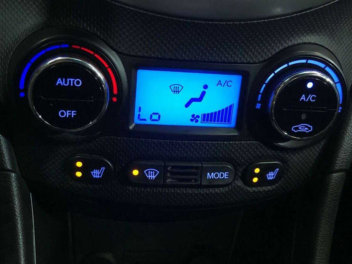 Hyundai Solaris б/у, 2014, Механическая. Фото: #13