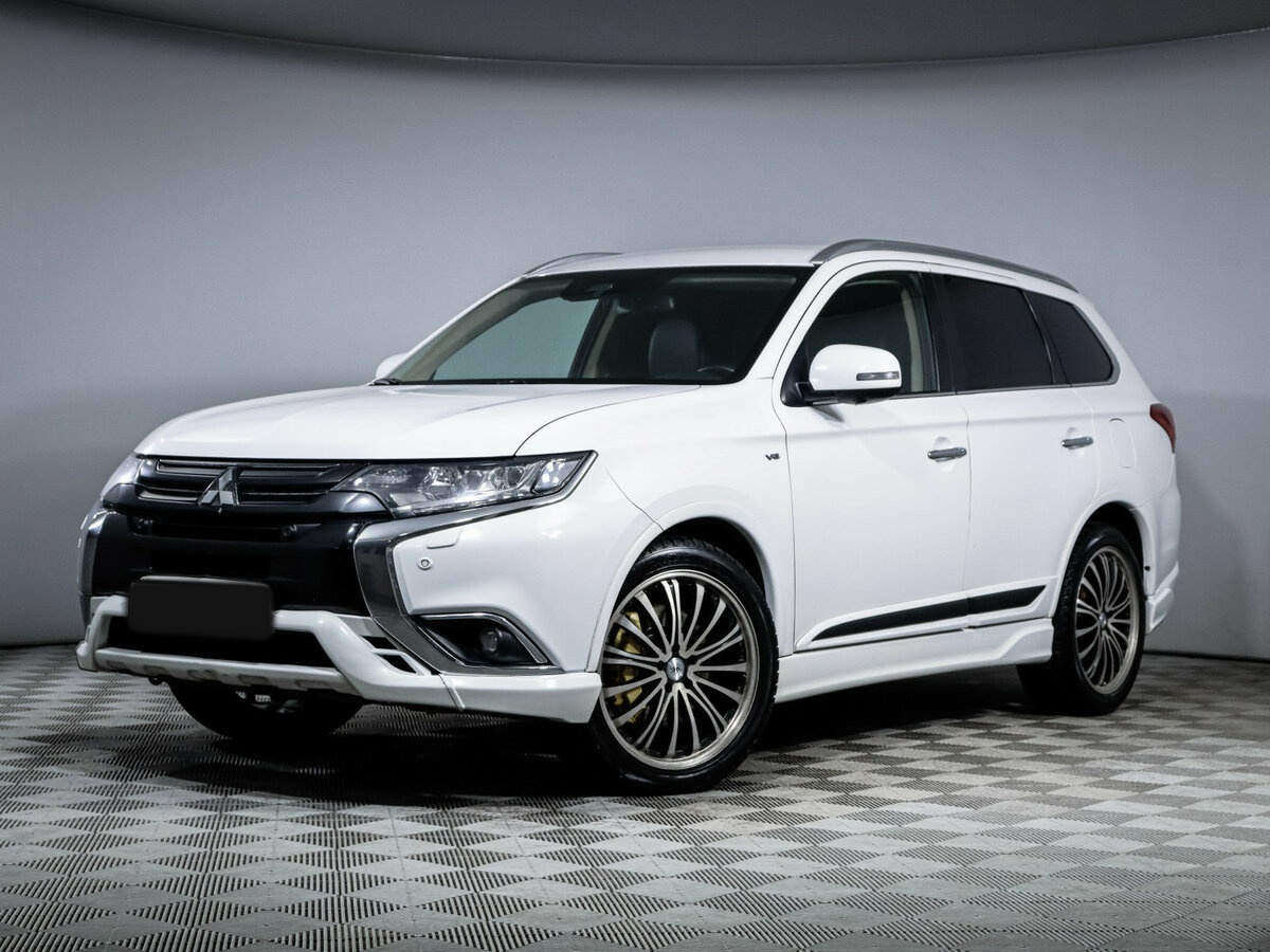 Mitsubishi Outlander б/у, 2018, Автоматическая. Посмотреть фото