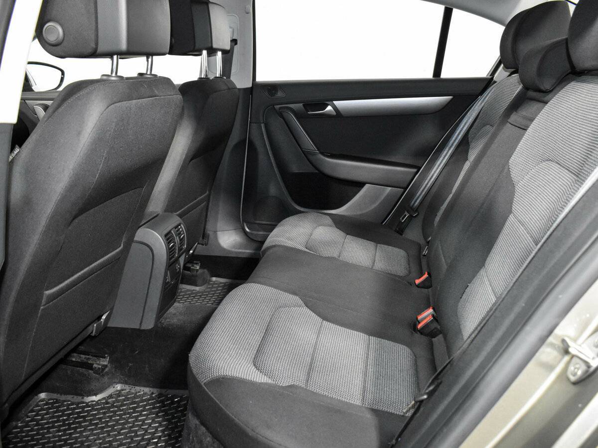 Volkswagen Passat б/у, 2012, Роботизированная. Фото: #10