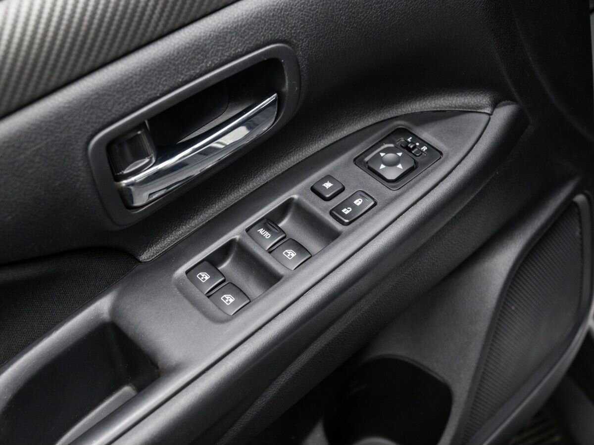 Mitsubishi Outlander б/у, 2016, Вариатор. Фото: #16