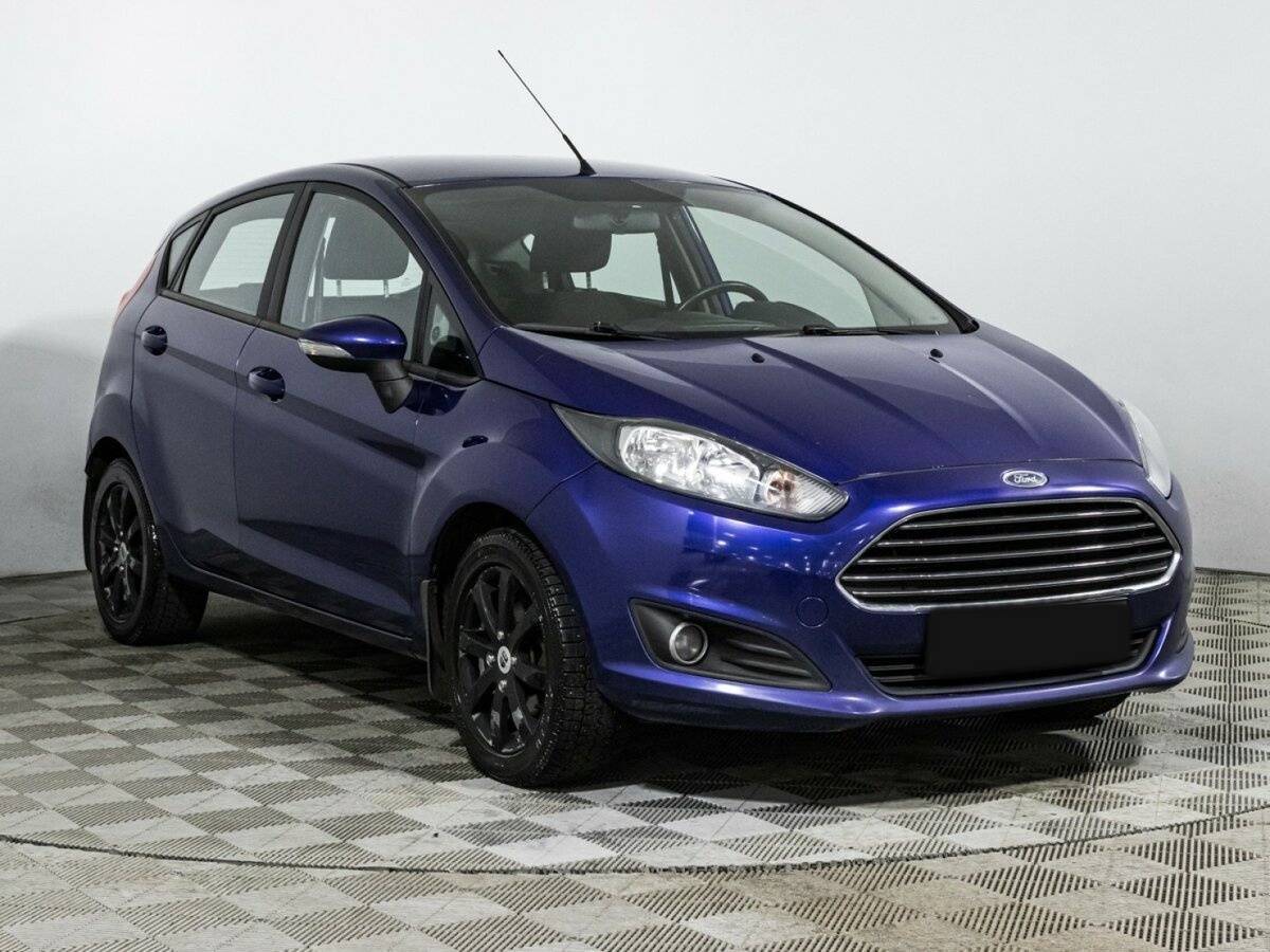 Ford Fiesta б/у, 2015, Механическая. Фото: #2