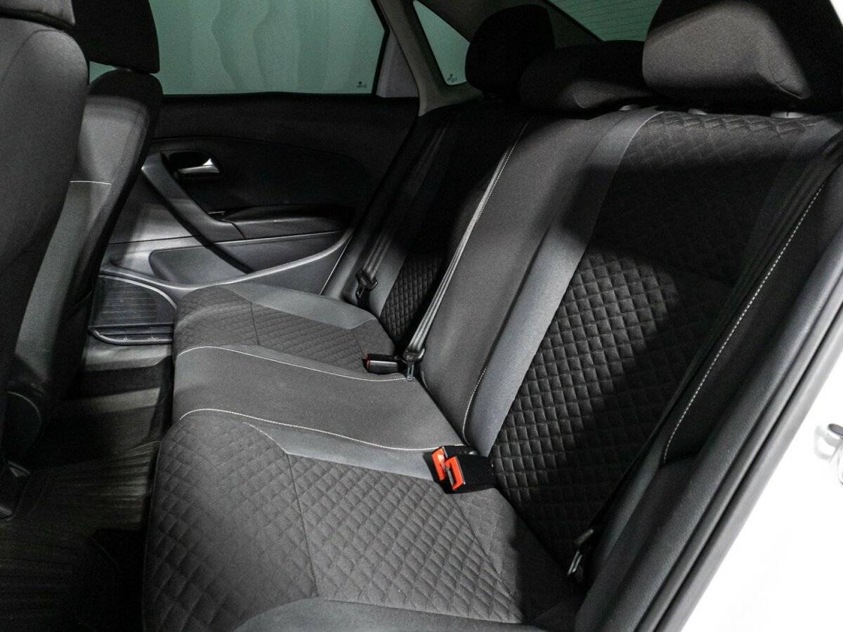 Volkswagen Polo б/у, 2018, Автоматическая. Фото: #9