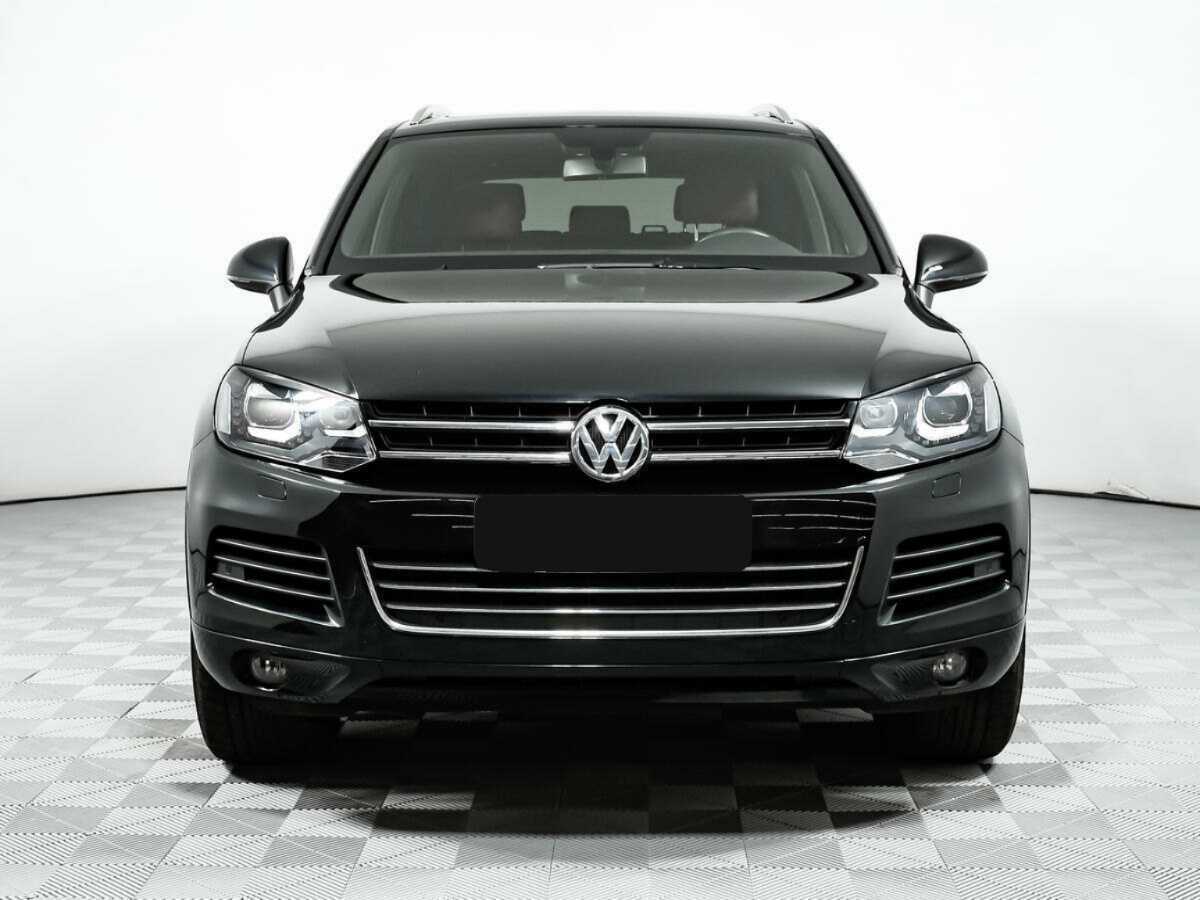 Volkswagen Touareg б/у, 2014, Автоматическая. Фото: #1