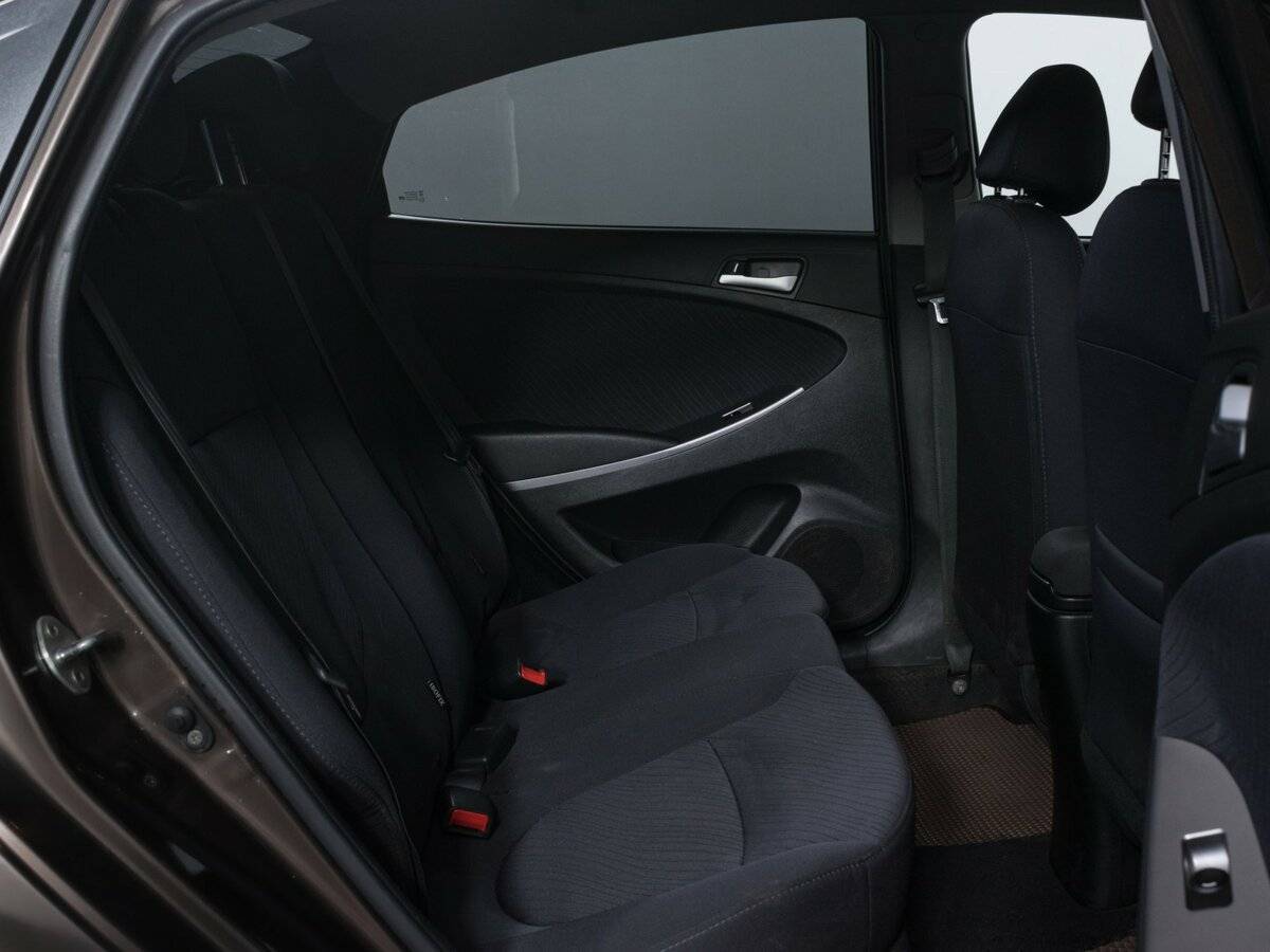 Hyundai Solaris б/у, 2014, Автоматическая. Фото: #9