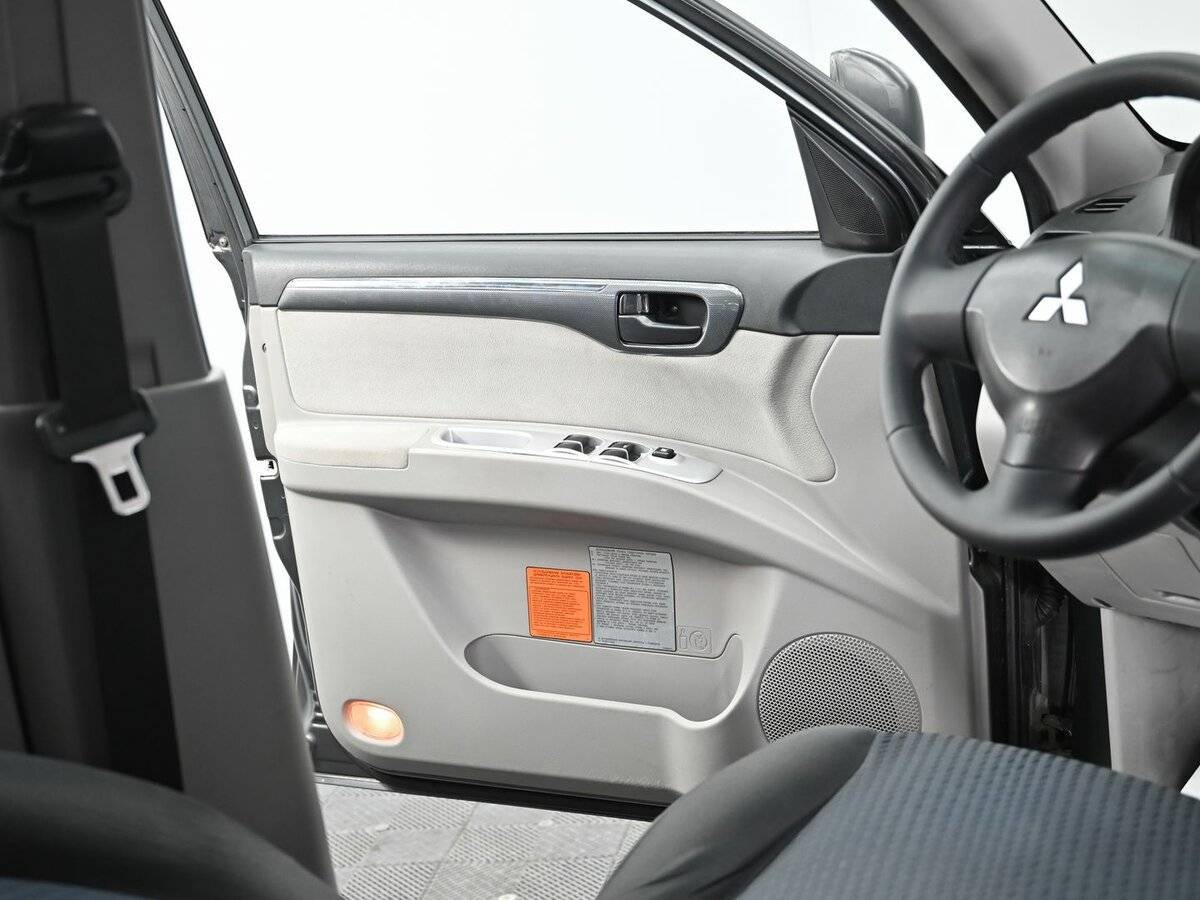 Mitsubishi Pajero Sport б/у, 2014, Механическая. Фото: #6