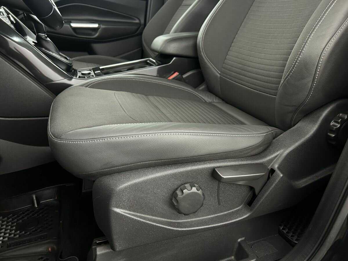 Ford Kuga б/у, 2018, Автоматическая. Фото: #7