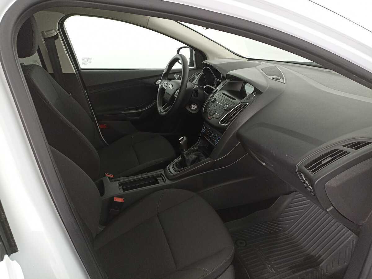 Ford Focus б/у, 2018, Механическая. Фото: #9