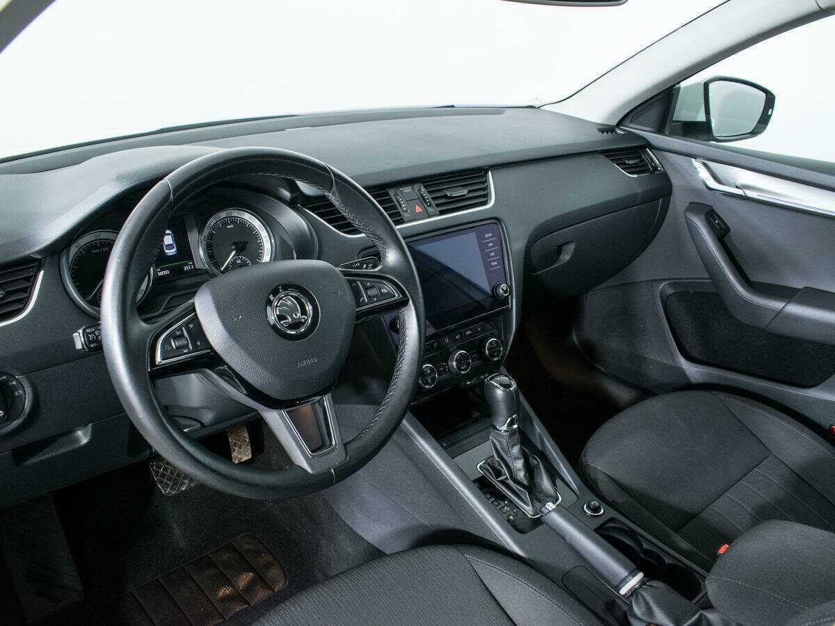 Skoda Octavia б/у, 2017, Роботизированная. Фото: #12