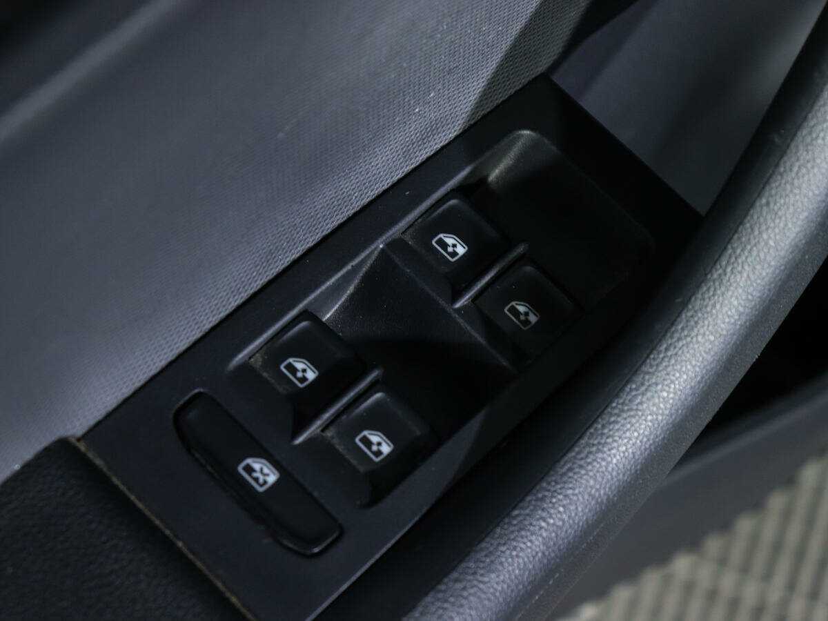 Volkswagen Polo б/у, 2020, Механическая. Фото: #16