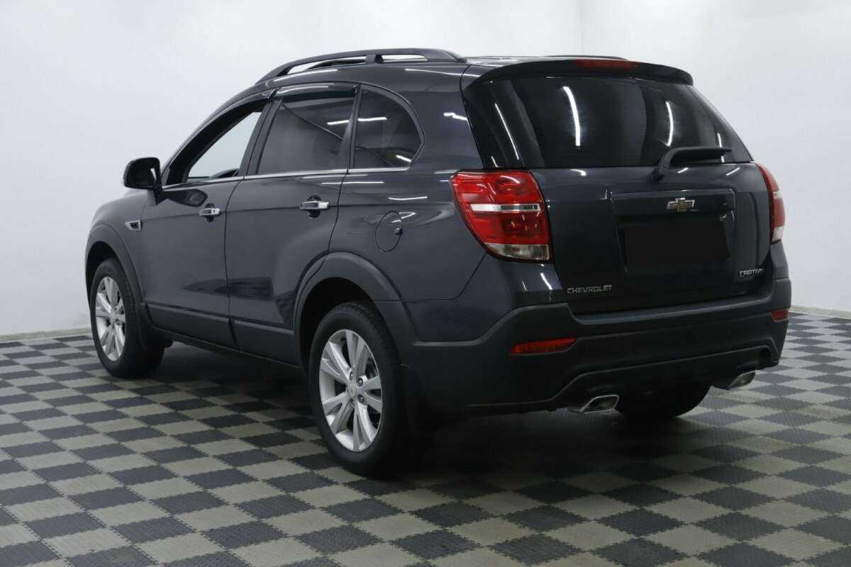 Chevrolet Captiva б/у, 2015, Автоматическая. Фото: #1