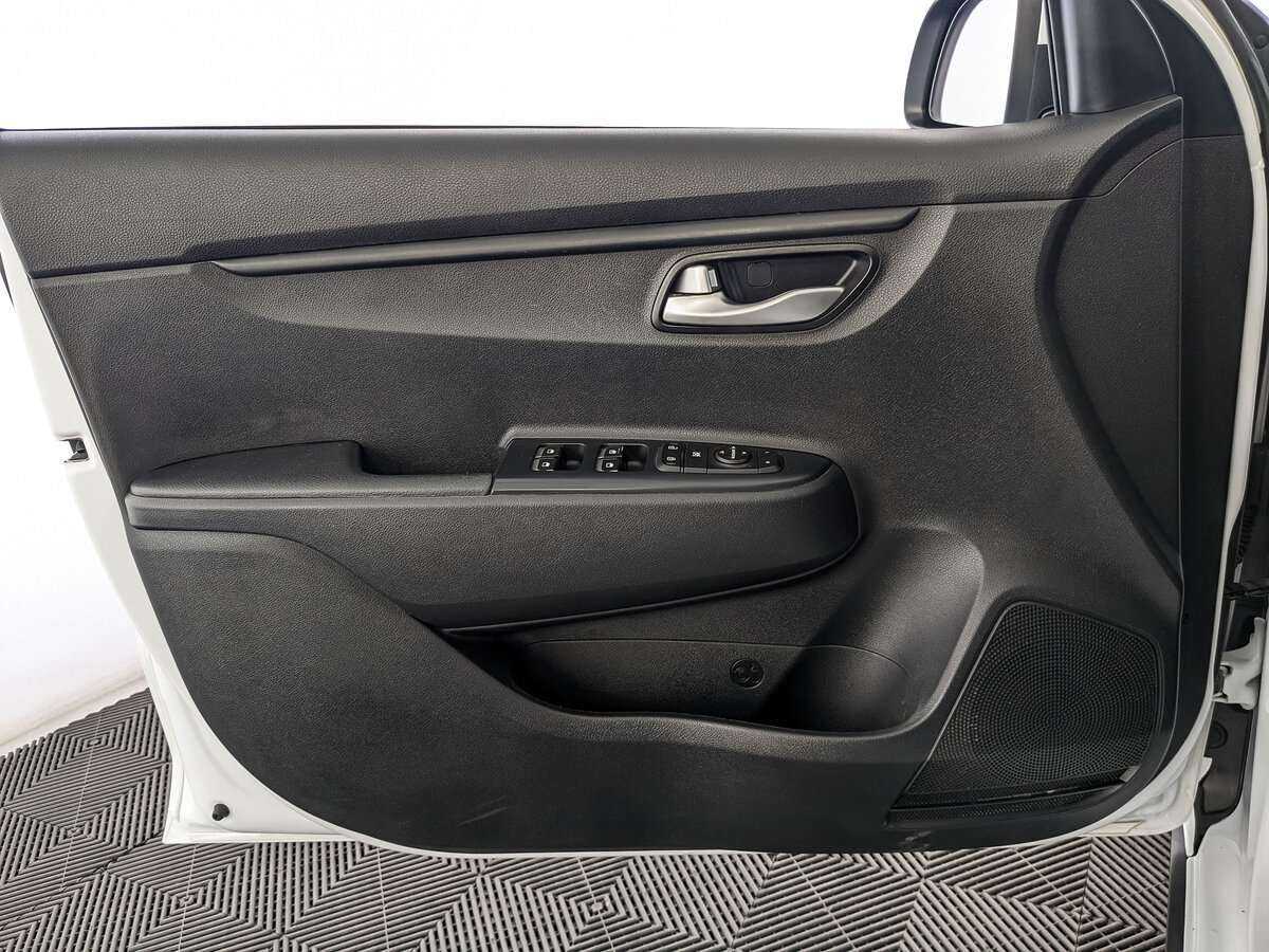 Kia Rio б/у, 2021, Механическая. Фото: #15