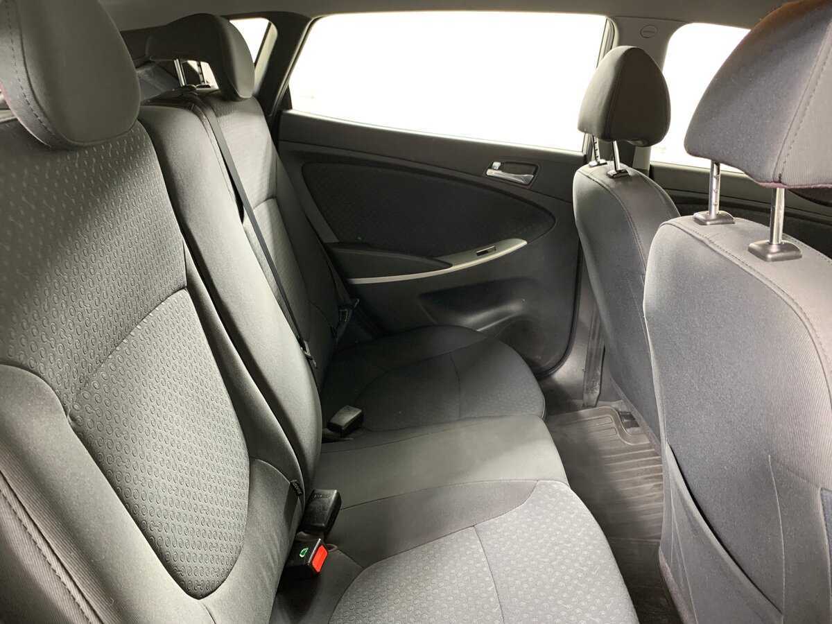 Hyundai Solaris б/у, 2012, Автоматическая. Фото: #17