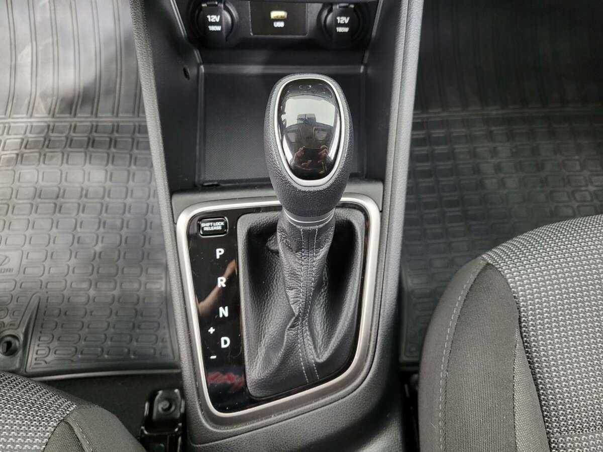 Hyundai Solaris б/у, 2021, Автоматическая. Фото: #12