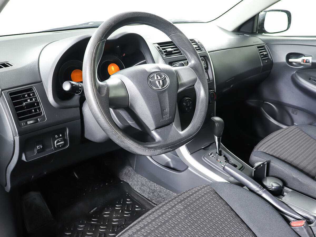 Toyota Corolla б/у, 2012, Автоматическая. Фото: #14