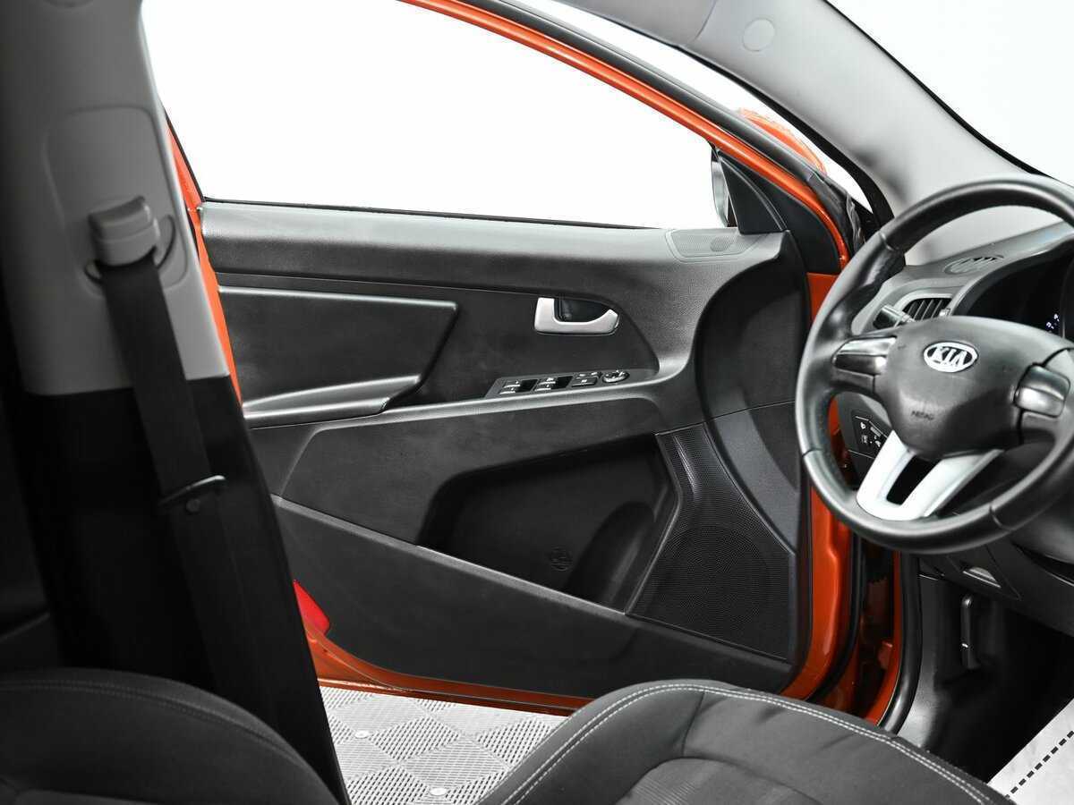 Kia Sportage б/у, 2012, Автоматическая. Фото: #6