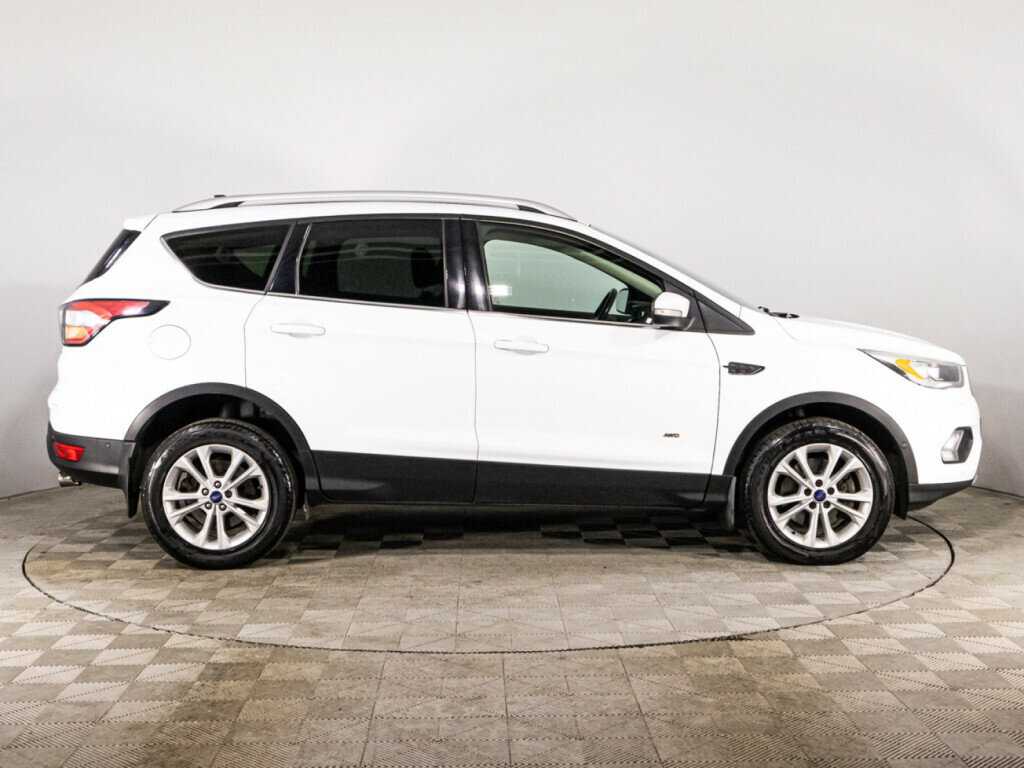 Ford Kuga б/у, 2017, Автоматическая. Фото: #3