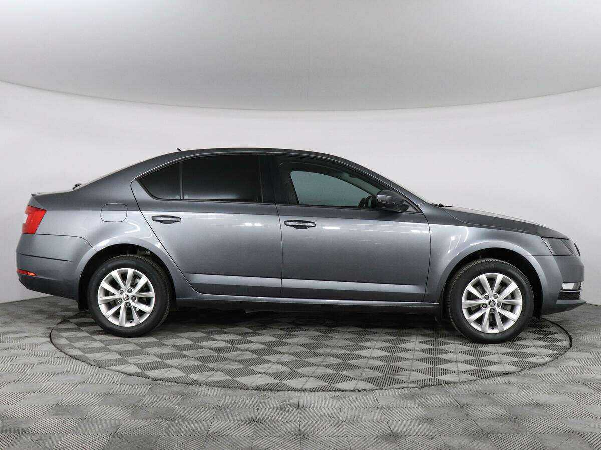 Skoda Octavia б/у, 2018, Автоматическая. Фото: #3
