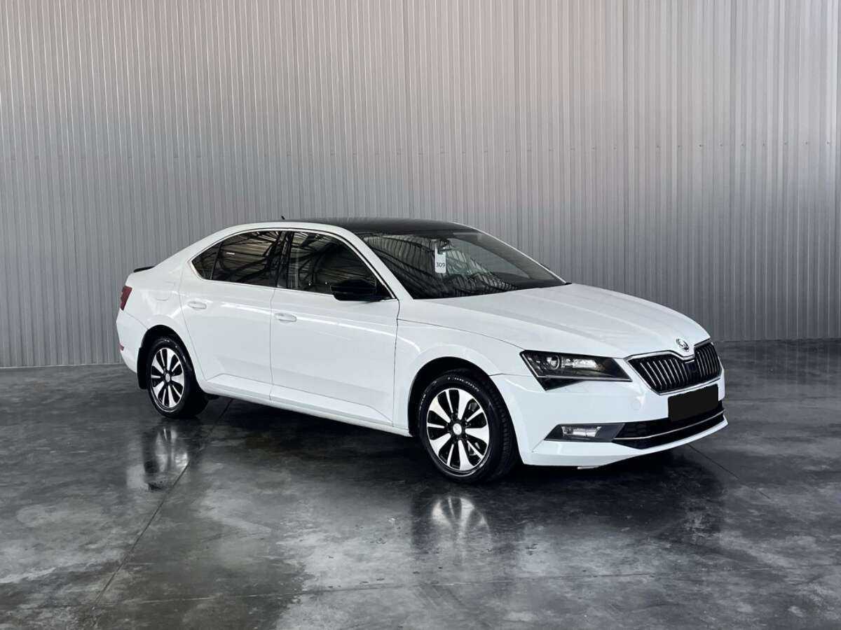 Skoda Superb б/у, 2015, Роботизированная. Фото: #2