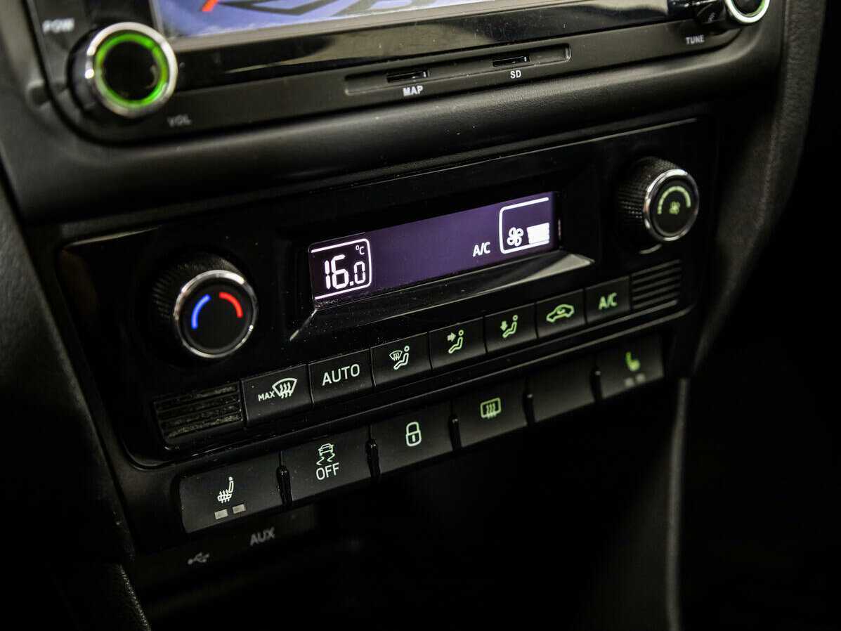 Skoda Rapid б/у, 2016, Механическая. Фото: #11