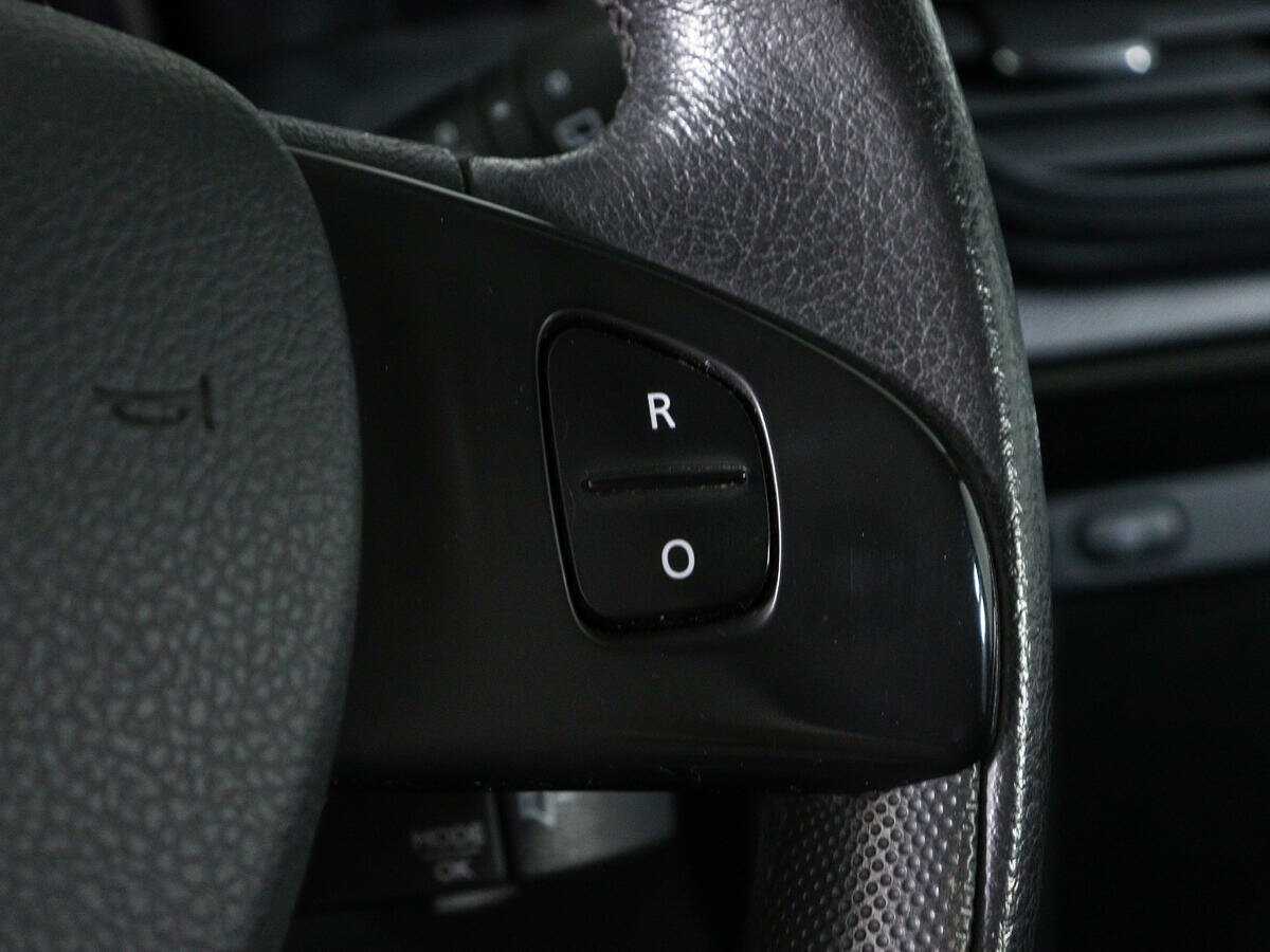 Nissan Terrano б/у, 2019, Механическая. Фото: #16