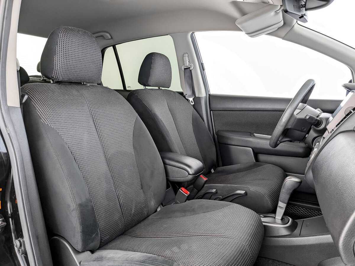 Nissan Tiida б/у, 2013, Автоматическая. Фото: #18