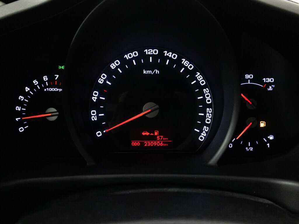 Kia Sportage б/у, 2013, Механическая. Фото: #11