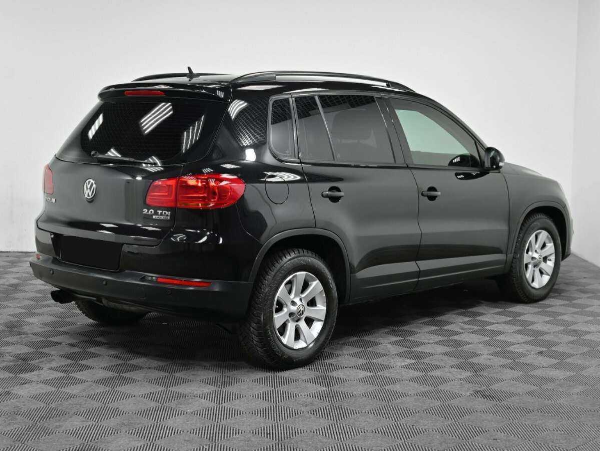 Volkswagen Tiguan б/у, 2013, Автоматическая. Фото: #1