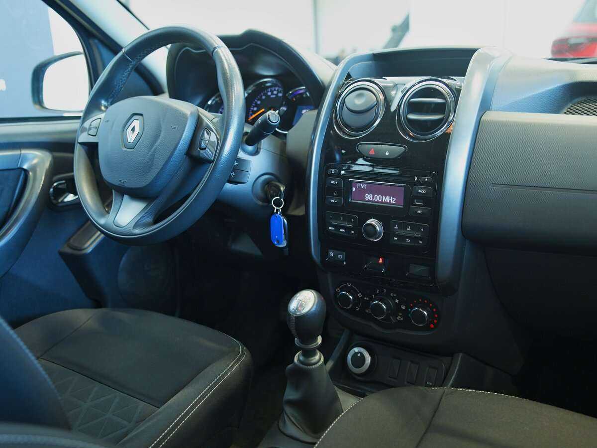 Renault Duster б/у, 2016, Механическая. Фото: #2