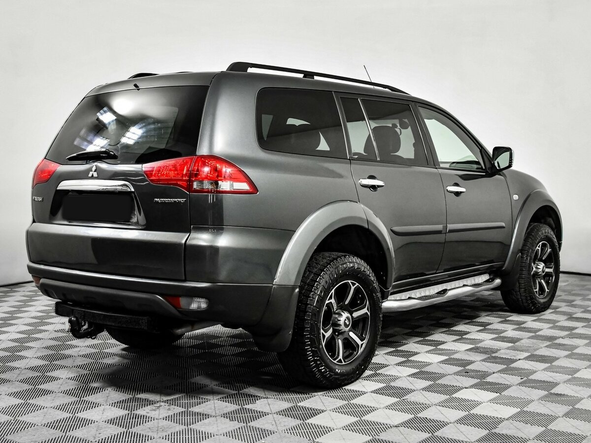 Mitsubishi Pajero Sport б/у, 2013, Автоматическая. Фото: #3