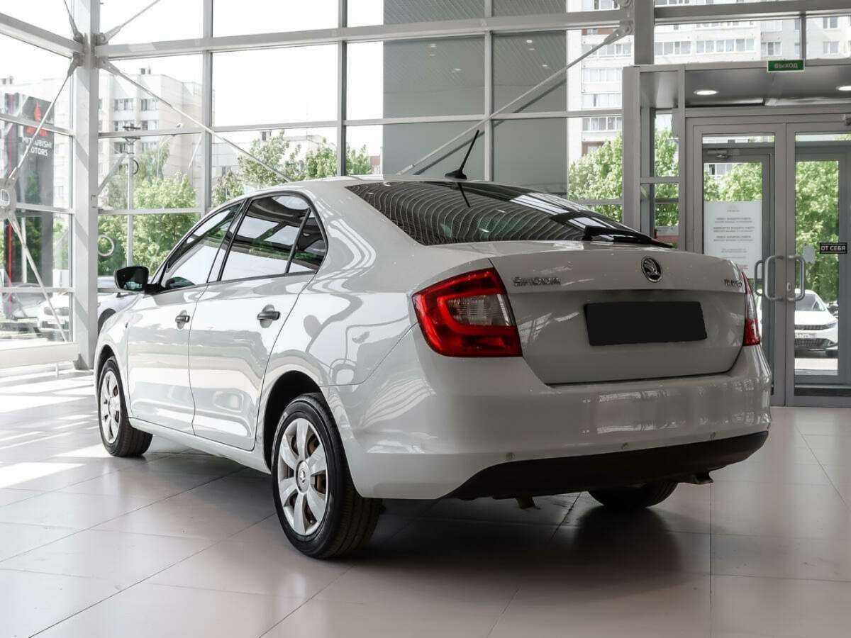 Skoda Rapid б/у, 2016, Автоматическая. Фото: #3