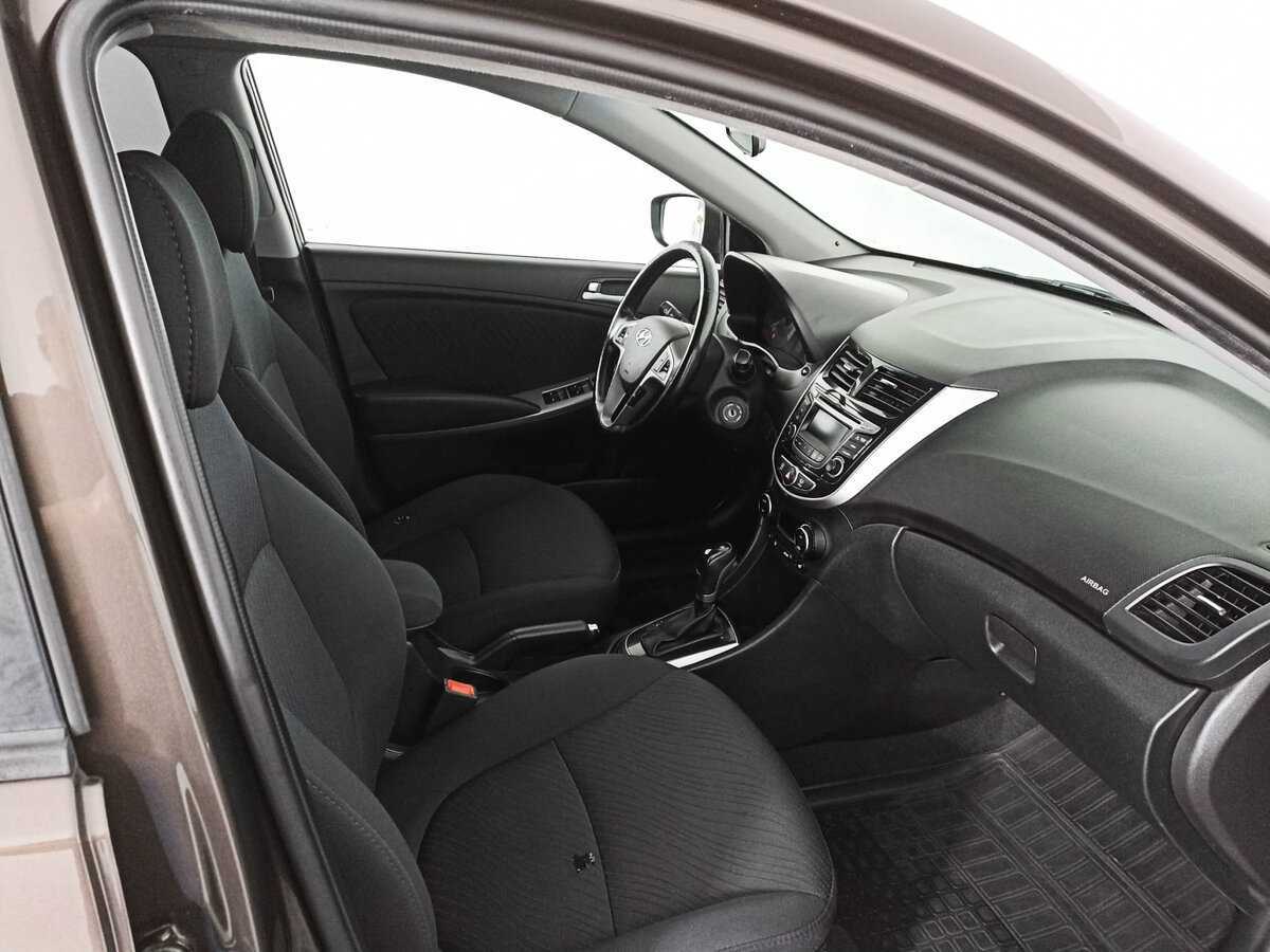 Hyundai Solaris б/у, 2015, Автоматическая. Фото: #7