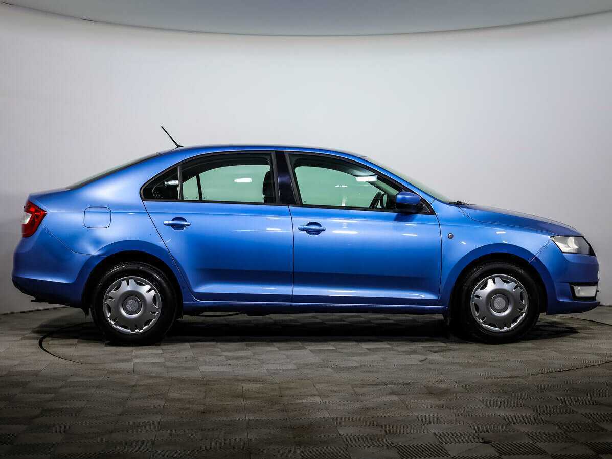 Skoda Rapid б/у, 2016, Механическая. Фото: #2