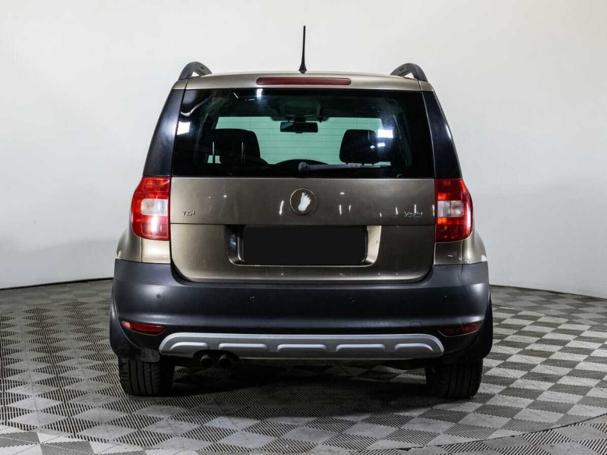 Skoda Yeti б/у, 2012, Механическая. Фото: #4