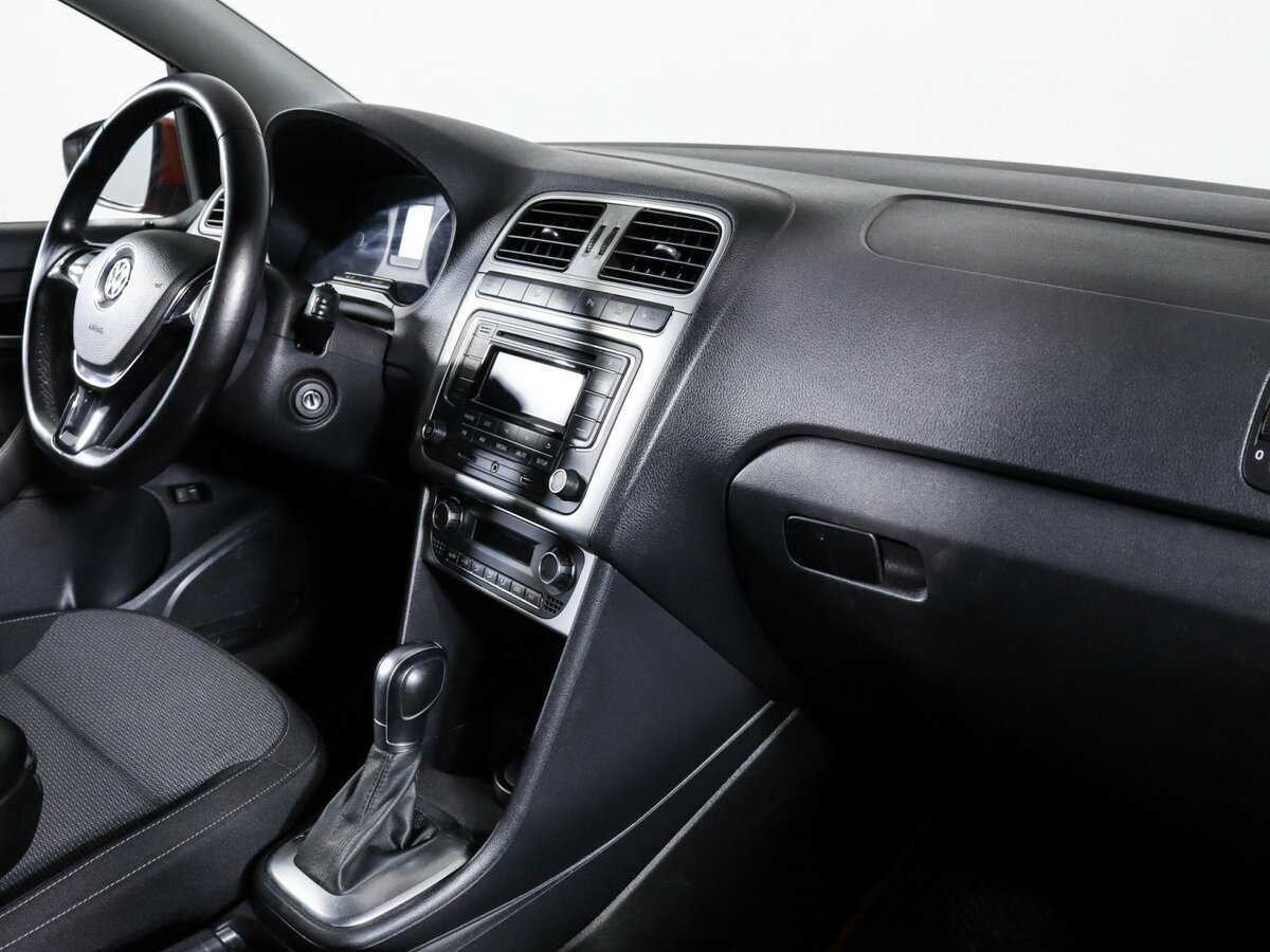 Volkswagen Polo б/у, 2018, Автоматическая. Фото: #8
